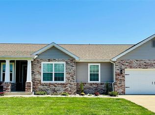 420 Silverthorne Dr, Freeburg, IL