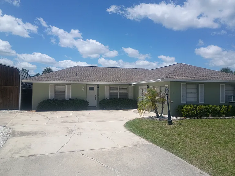 920 S Heron Cir — Photo 1
