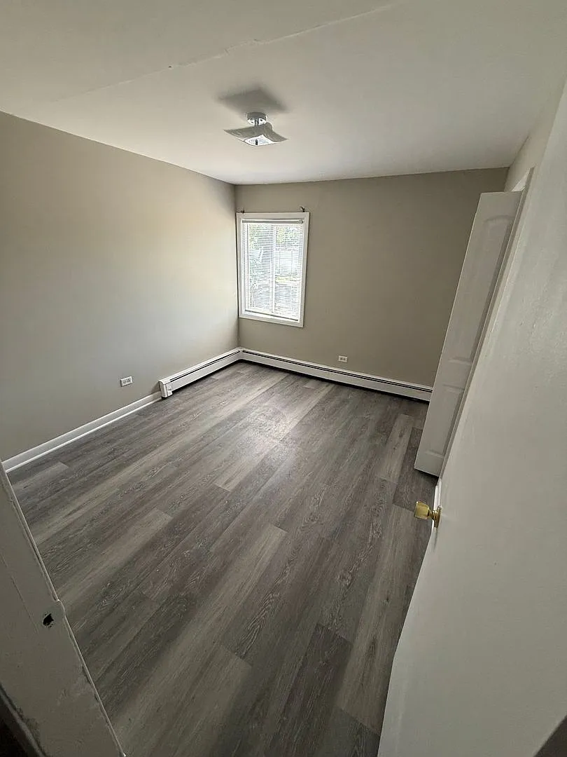 Paradise Ave — Photo 3