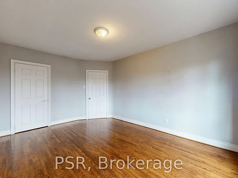 37 Morgan Ave #UPPER — Photo 16