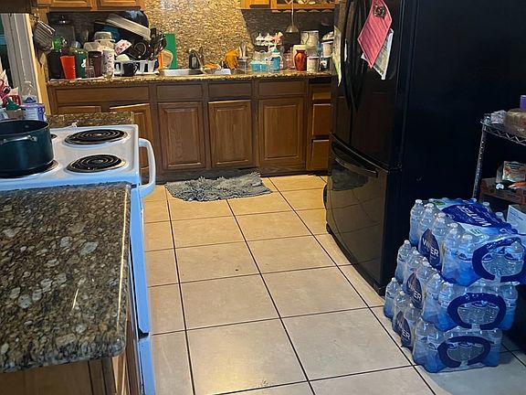 2nd image of 5813 Nona Way