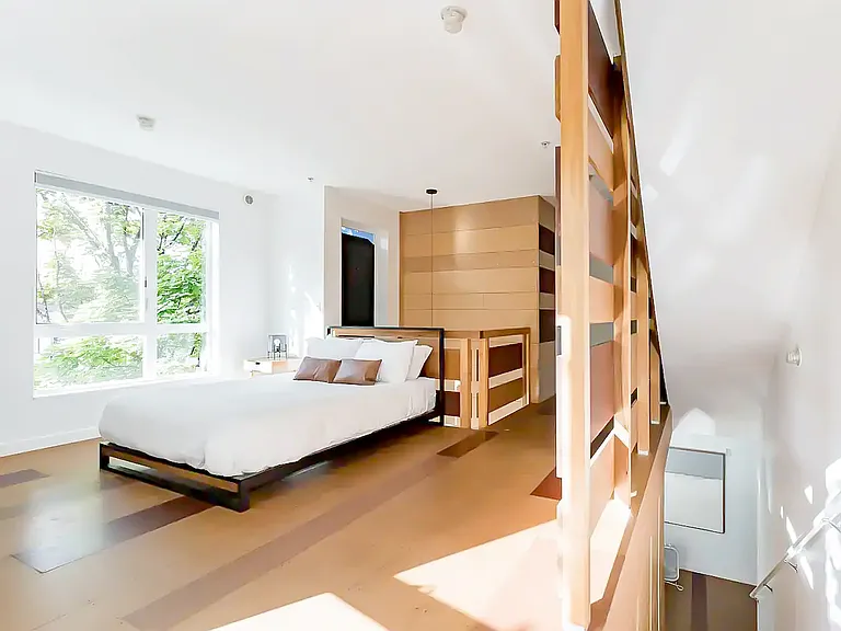 1826 E Yesler Way — Photo 25