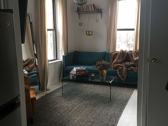 5th image of 86 Kenmare St APT 17