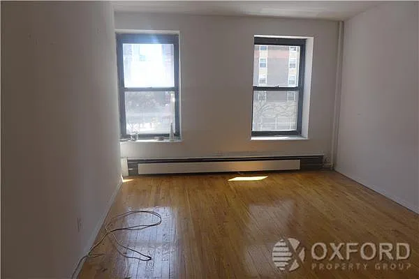 Rented by Oxford Property Group | media 9