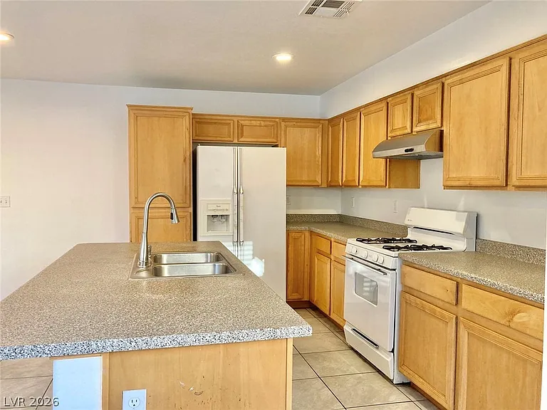 4990 Tioga Pass Ave — Photo 4