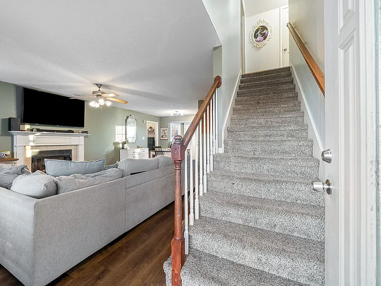 1700 Cedar Springs Cir — Photo 4