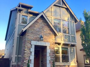 28885 SW Costa Cir W, Wilsonville, OR 97070