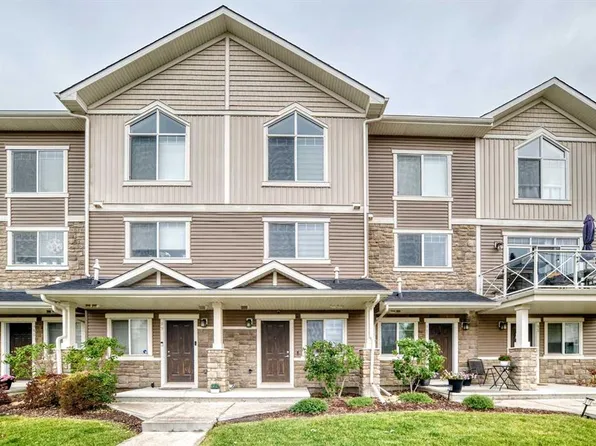 97 W Skyview Ranch Mnr NE, Calgary, AB T3N 0R6