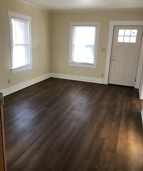 605 S Logan Ave — Photo 7