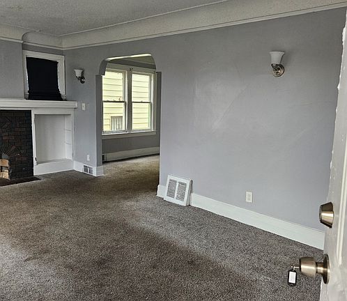 3rd image of 15501 Ilene St