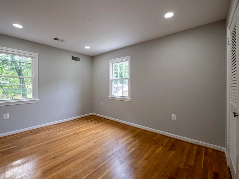 8808 Liberty Ln — Photo 36
