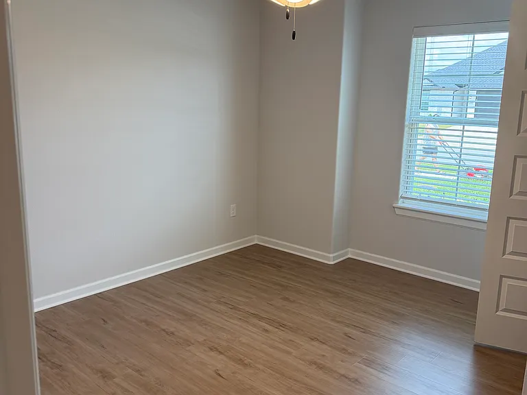 1105 Pepperwood Ave — Photo 9
