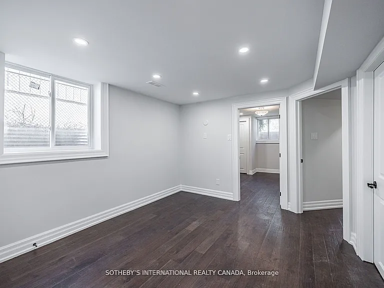 942 Fletcher Valley Cres #BSMNT — Photo 13