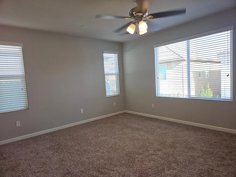 3767 Amity Ln — Photo 8