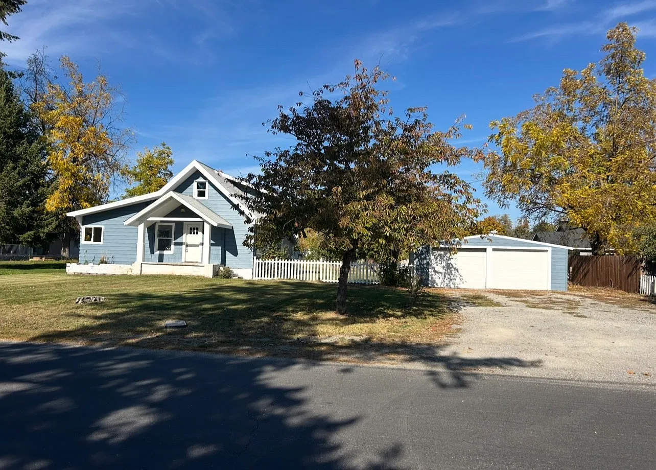 3 bed, 1600 sqft, $2,395 — Photo 1