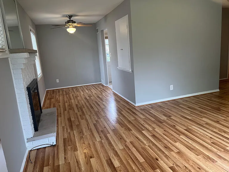 2174 Edgevale Rd — Photo 7