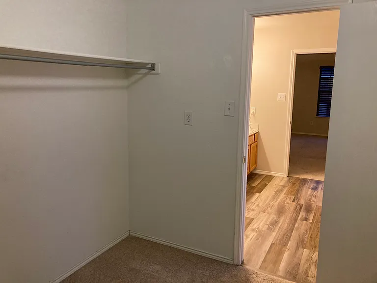 5004 Senator Dr — Photo 21