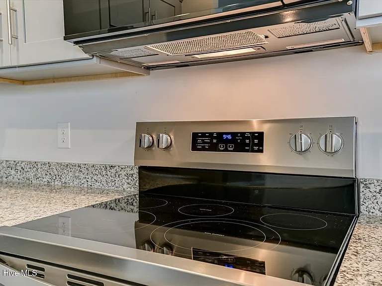 5167 Captain Dr — Photo 17