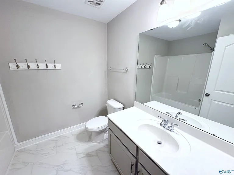 114 Summer Pointe Ln — Photo 30