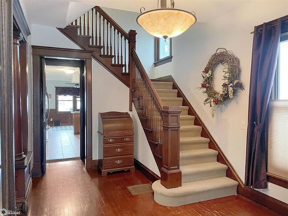 606 Woodlawn Ave, Traer, IA 50675 Zillow