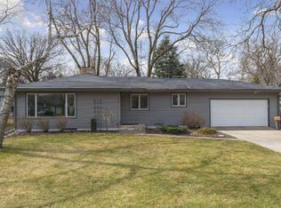 4009 Hampshire Ave N, Crystal, MN 55427