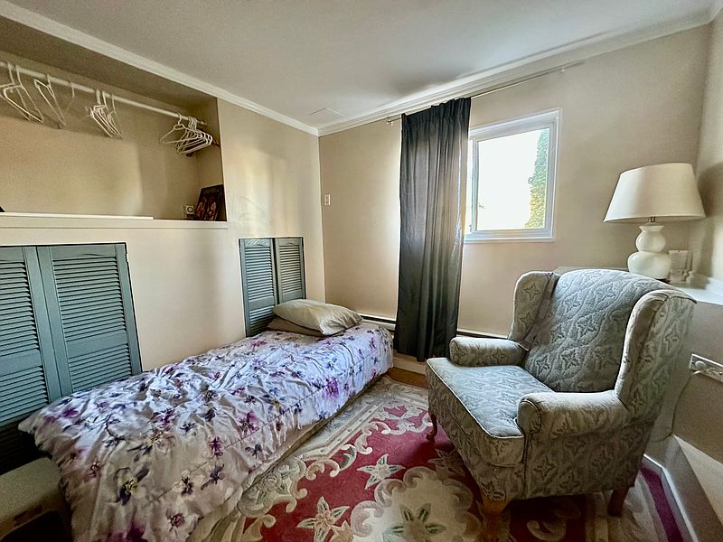 Surrey House for rent - 2 Bedrooms — photo 9