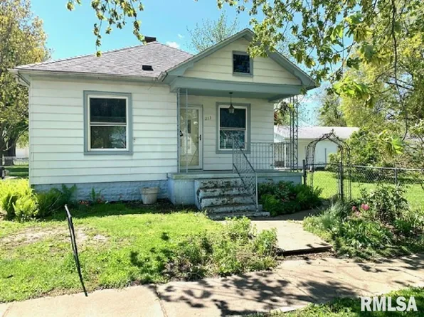 213 Chestnut St, Kincaid, IL 62540