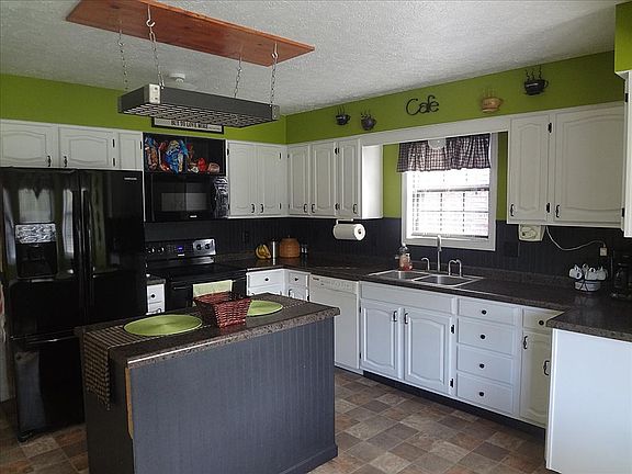 5th image of 8428 Chittimwood Dr