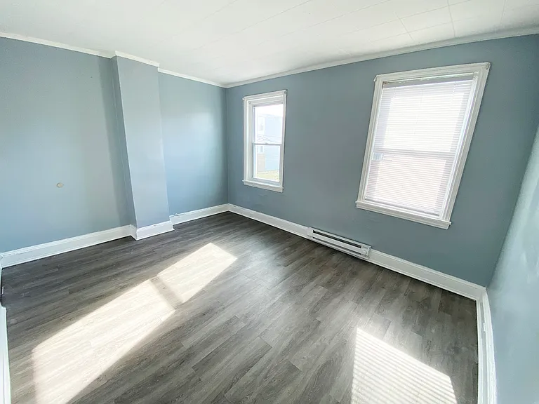 2731 Hope St — Photo 26
