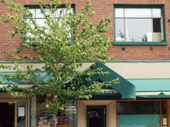 Fremont Apartments - Located on Fremont Ave