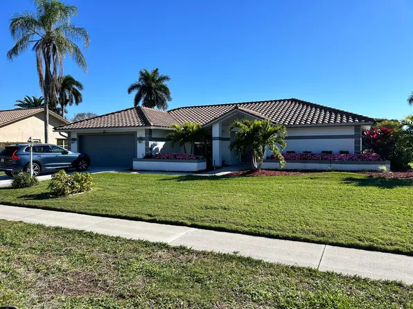 1123 Foxfire Ln, Naples, FL 34104