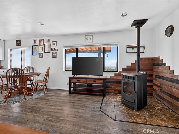 3rd image of 3466 Quail Rd