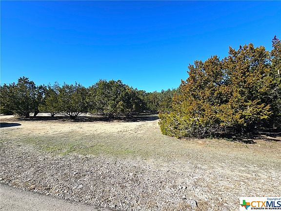 3rd image of 1394 Pecan Cir
