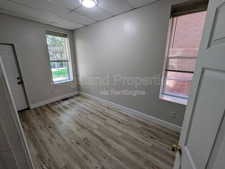 1939 Utah St — Photo 21