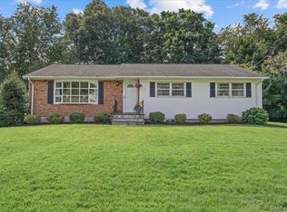 15 Robinson Avenue, Bedford Hills, NY 10507