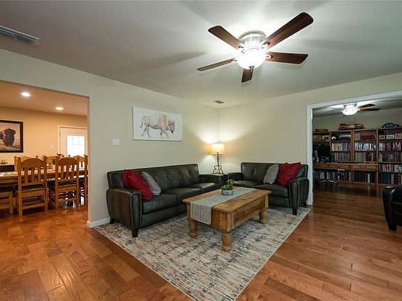 5th image of 1815 Willowwood St