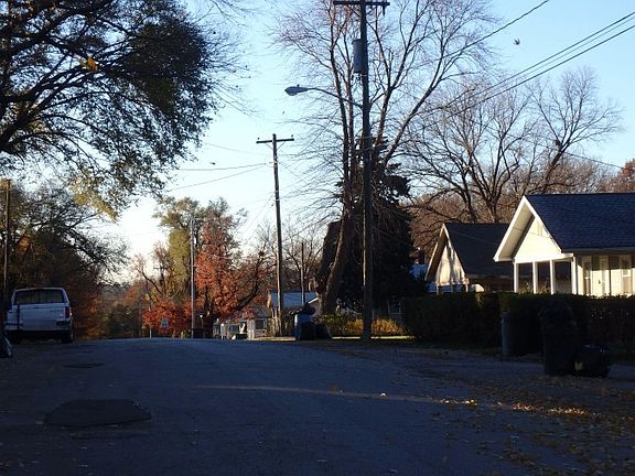 5th image of 2607 S 36th St