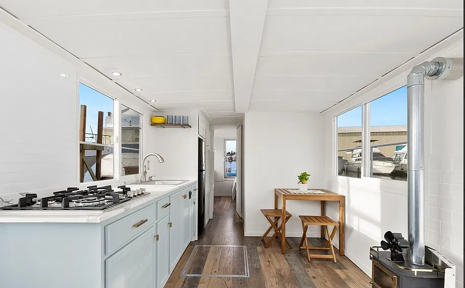 1 bed, 600 sqft, $1,750 — Photo 2