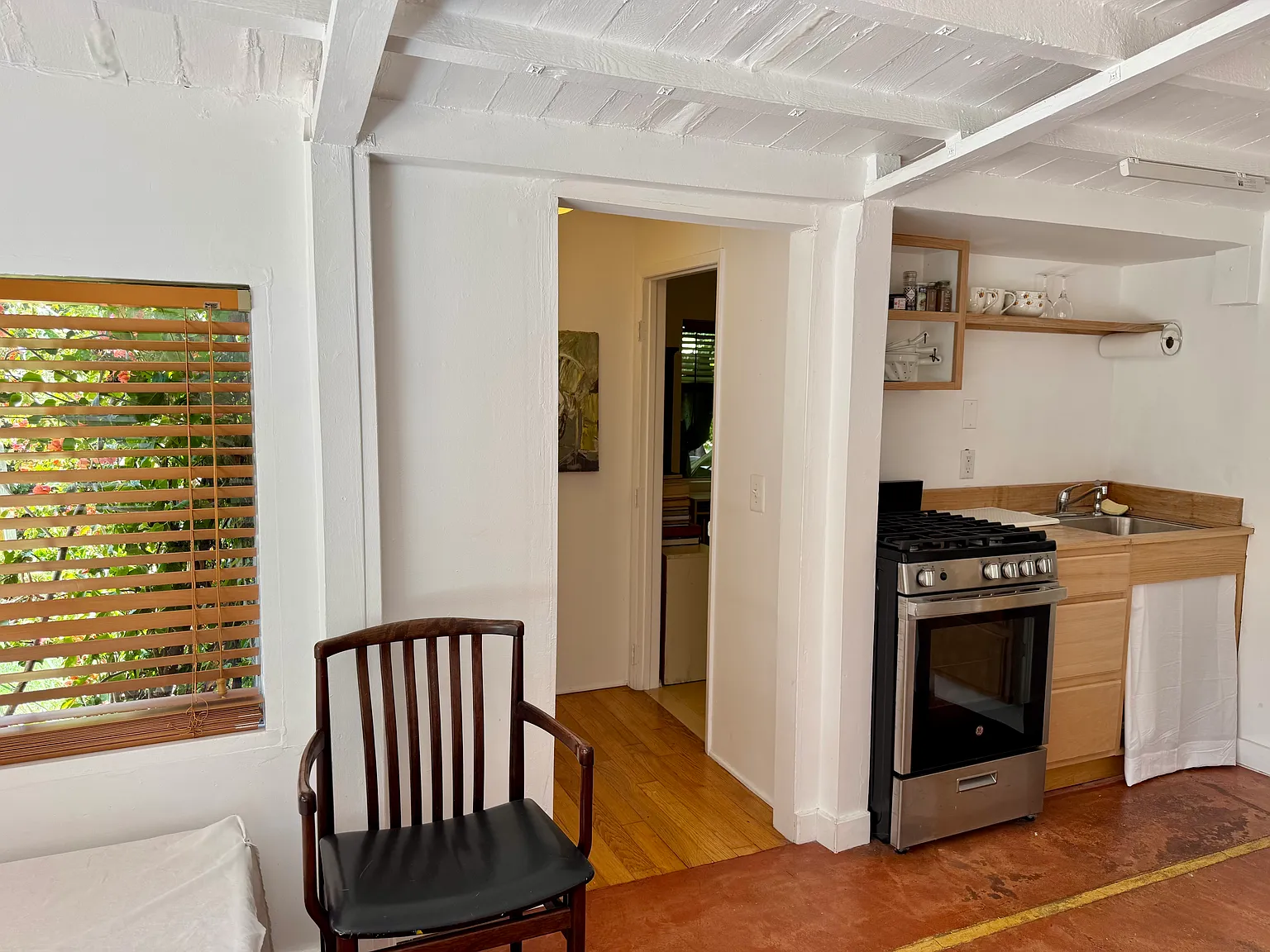 3600 Mountain View Ave — Photo 3