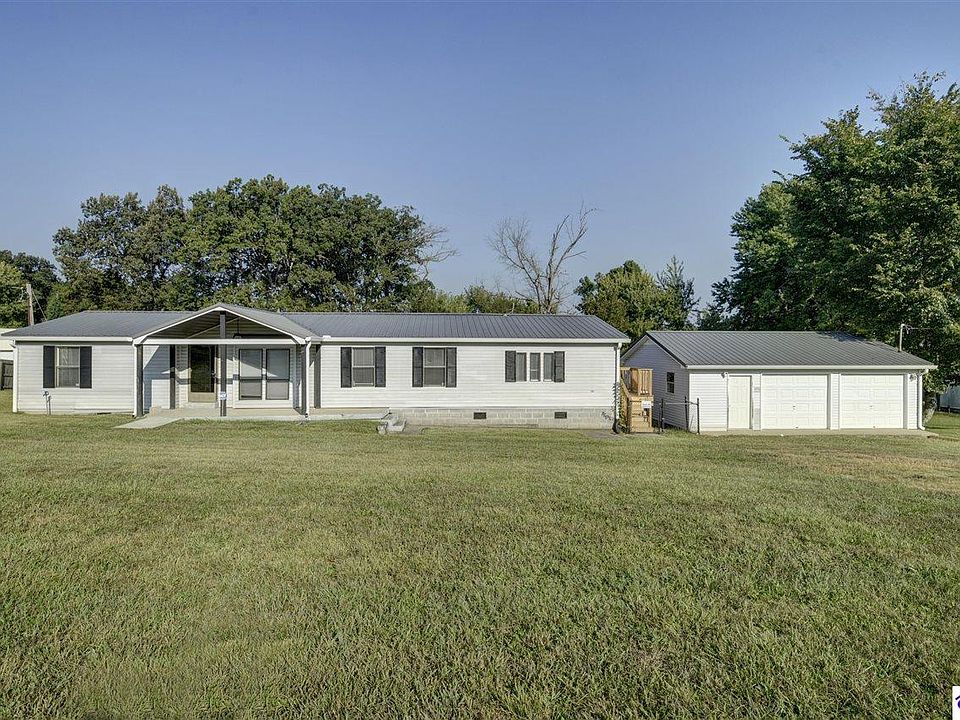 1st image of 376 Blackburn Rd