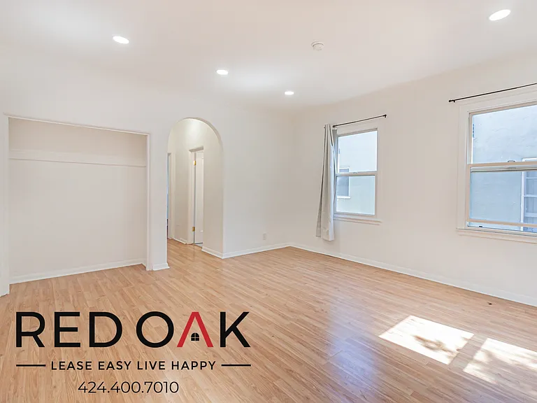 229 S Tower Dr #B — Photo 4