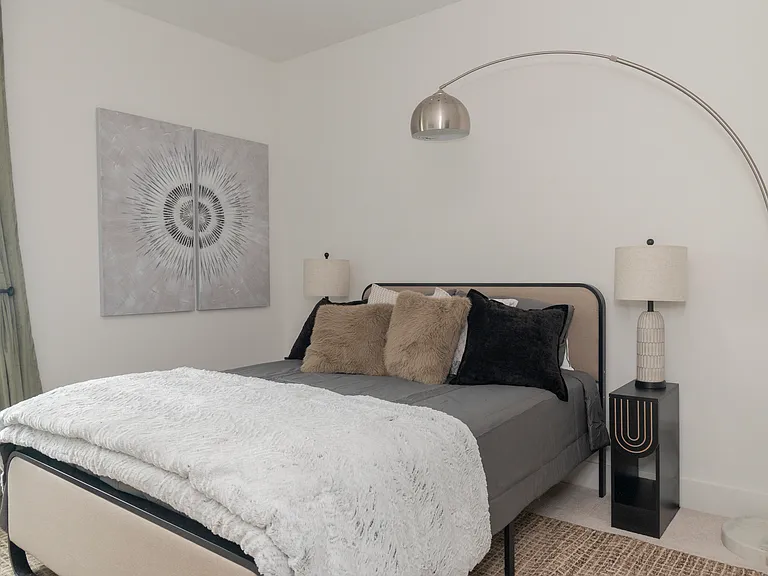 2048 Maple View Ln — Photo 44