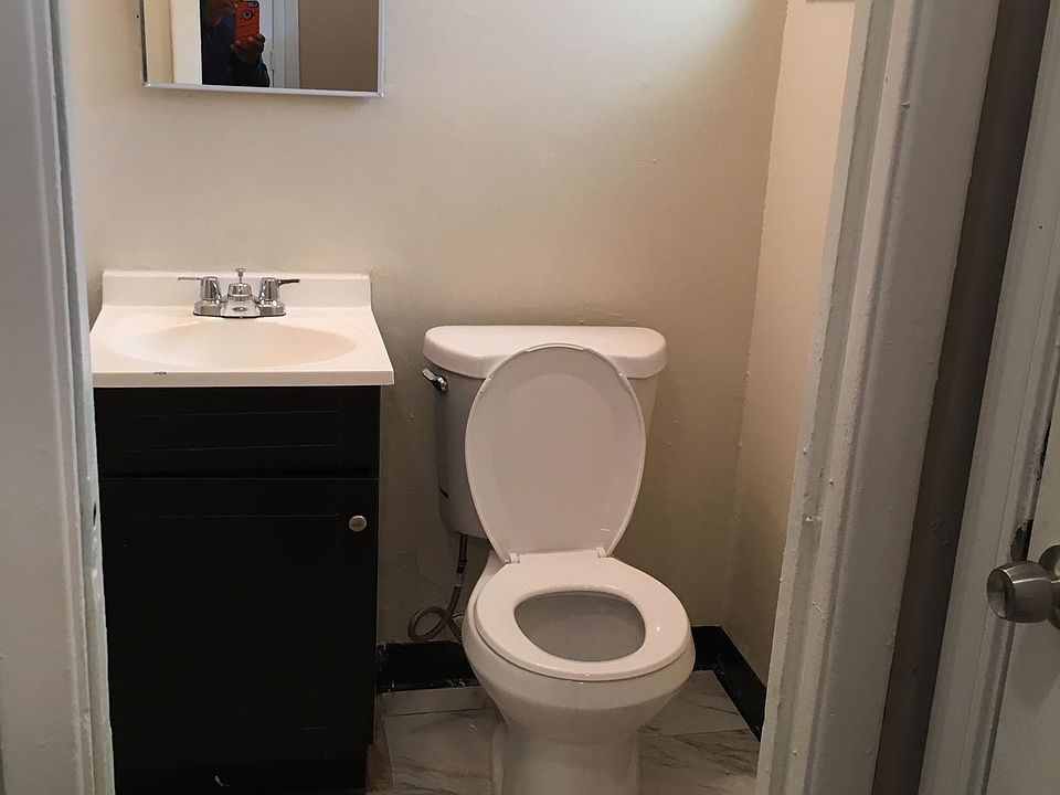 1st image of 8634 Desoto Dr