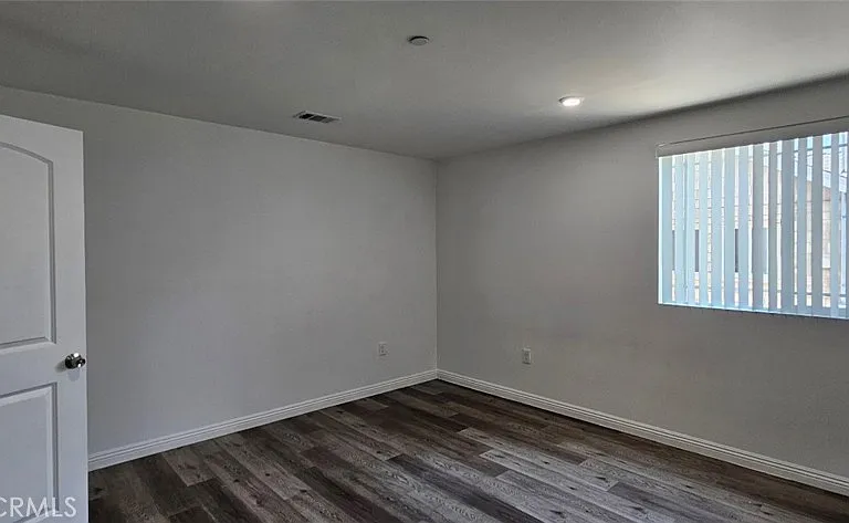 12308 Valley View Ave — Photo 8