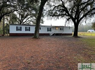 974 Holmestown Rd, Midway, GA 31320