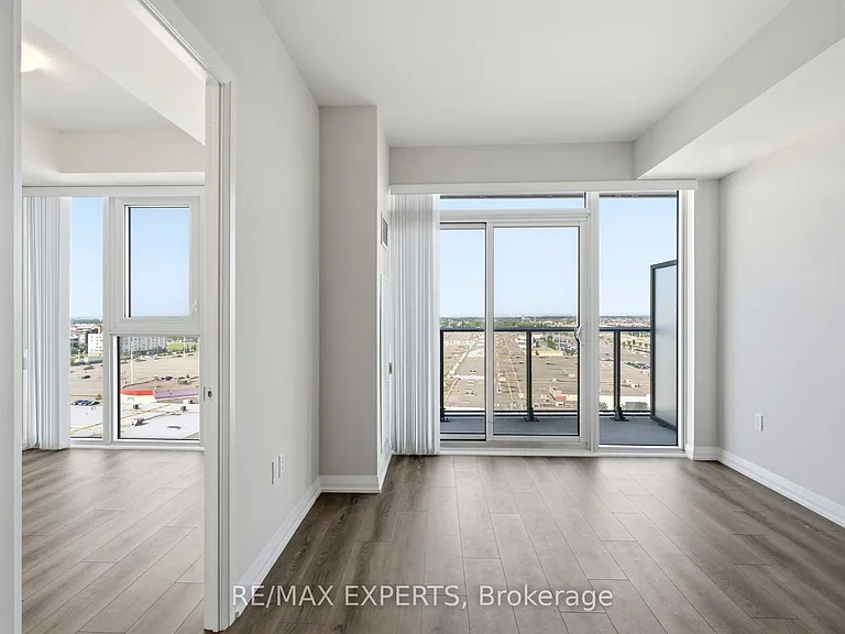 9000 Jane St #1220 — Photo 16