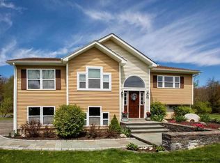 11 Mountainview Rd, Stone Ridge, NY 12484