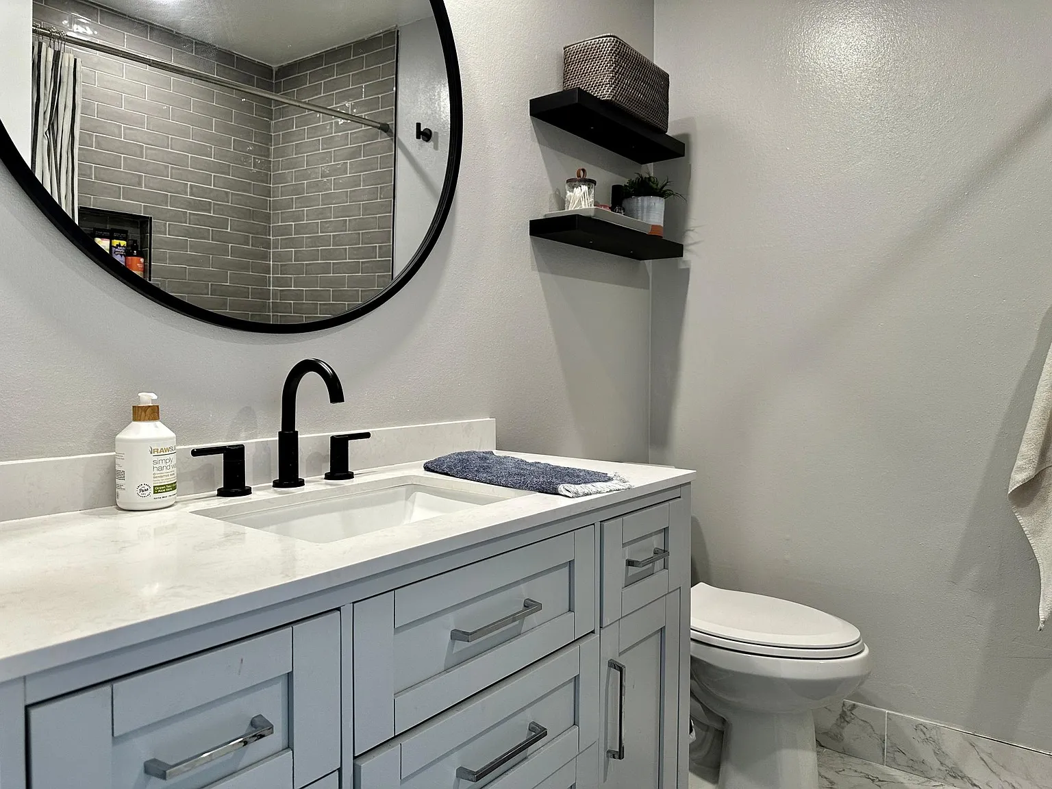 4 bed, 1680 sqft, $4,350 — Photo 3
