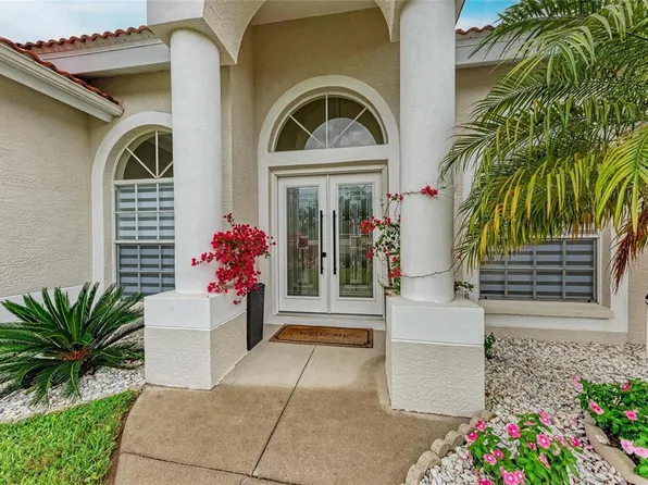 7327 38th Ct E, Sarasota, FL 34243