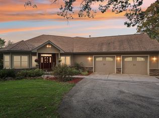3811 Riege Ln, Deerfield, WI 53531